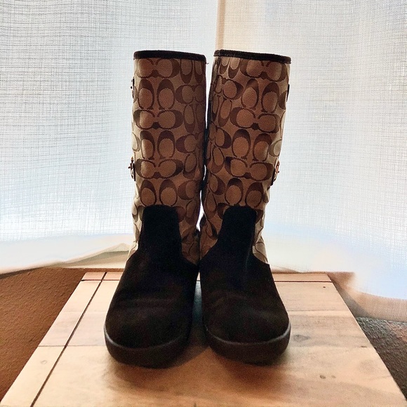 Signature Coach Boots - Picture 3 of 7